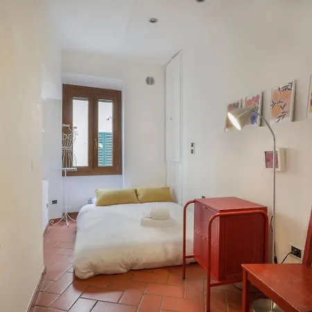 Lovely Cozy Flat 2 Bedrooms フィレンツェ
