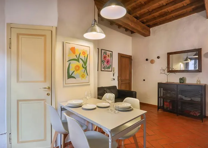 Lovely Cozy Flat 2 Bedrooms Apartman Firenze